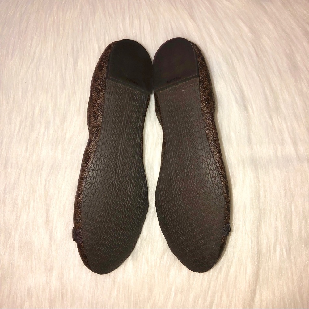 Michael Kors Signature Flats w/ Emblem,Size-8.5 - Picture 4 of 4